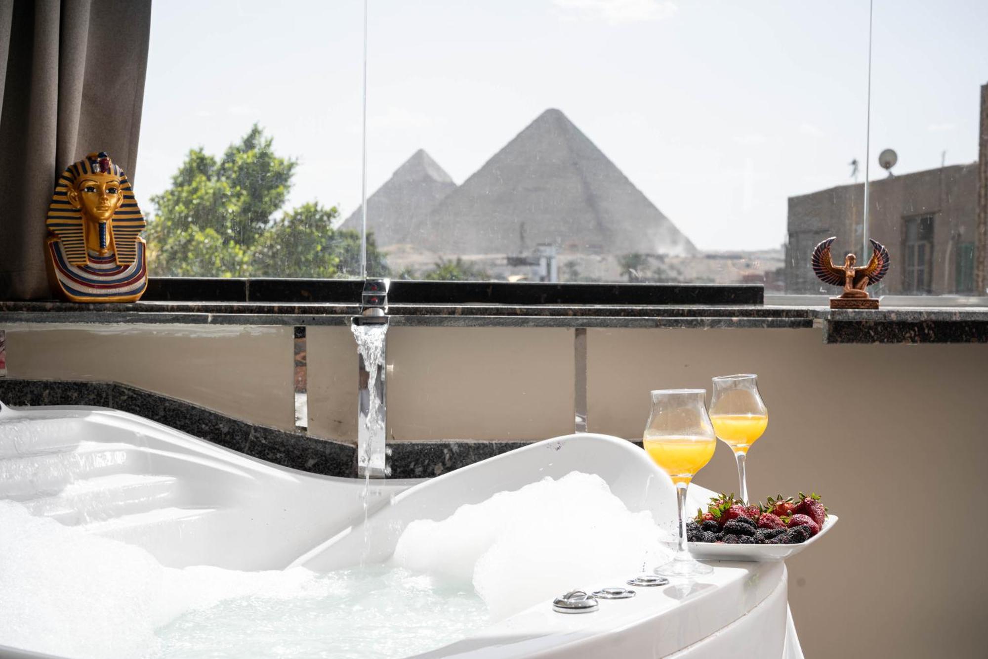 Camel Pyramids View Bed & Breakfast Cairo